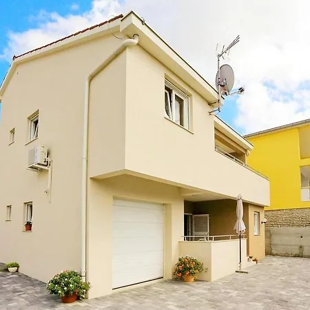 Apartment Kristina Bibinje