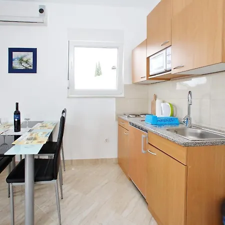 Apartment Kristina *